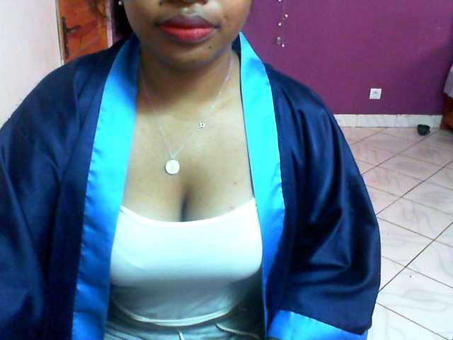 Oddajajo posnetke zaslona BethJoyX