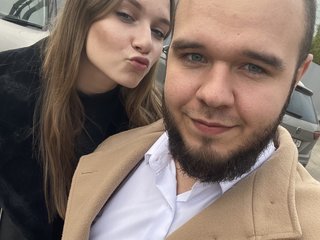 Erotični video klepet Betrayed