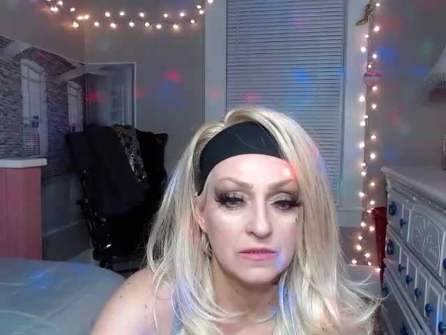 Oddajajo posnetke zaslona BiancaStClair