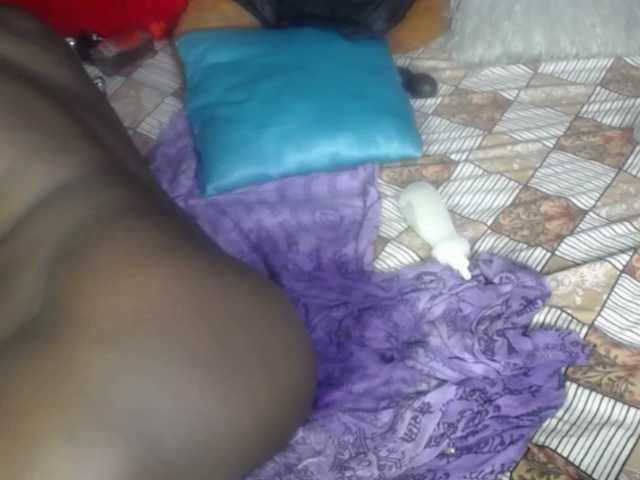 Oddajajo posnetke zaslona BigAssSharntel