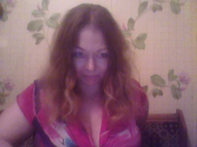 Oddajajo posnetke zaslona bigboobsss99
