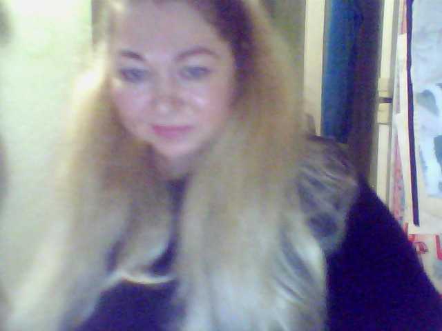 Oddajajo posnetke zaslona bigboobsss99