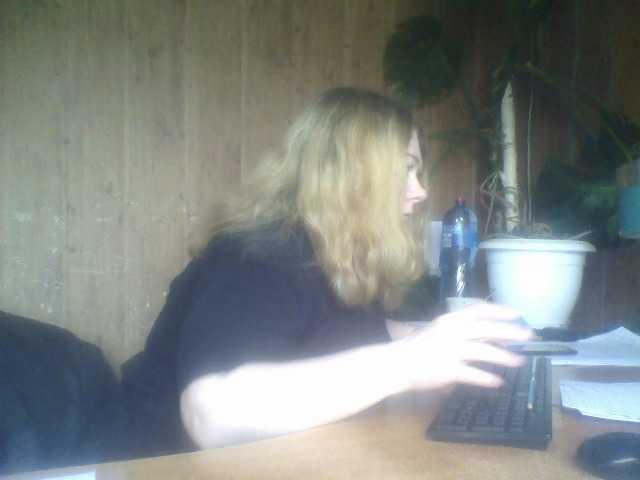 Oddajajo posnetke zaslona bigboobsss99