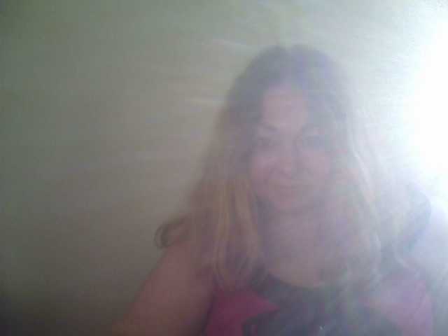 Oddajajo posnetke zaslona bigboobsss99
