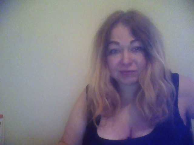 Oddajajo posnetke zaslona bigboobsss99