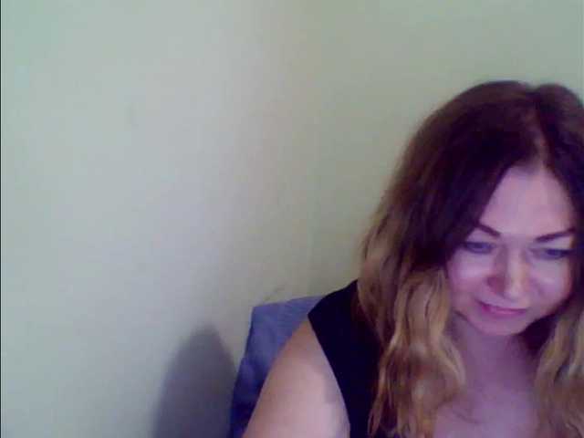 Oddajajo posnetke zaslona bigboobsss99