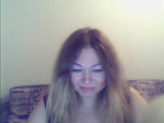 Oddajajo posnetke zaslona bigboobsss99