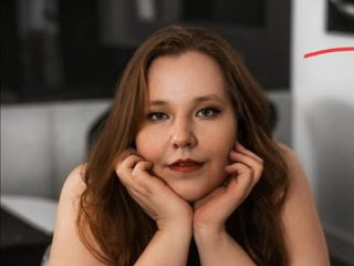 Erotični video klepet BigButtBetty