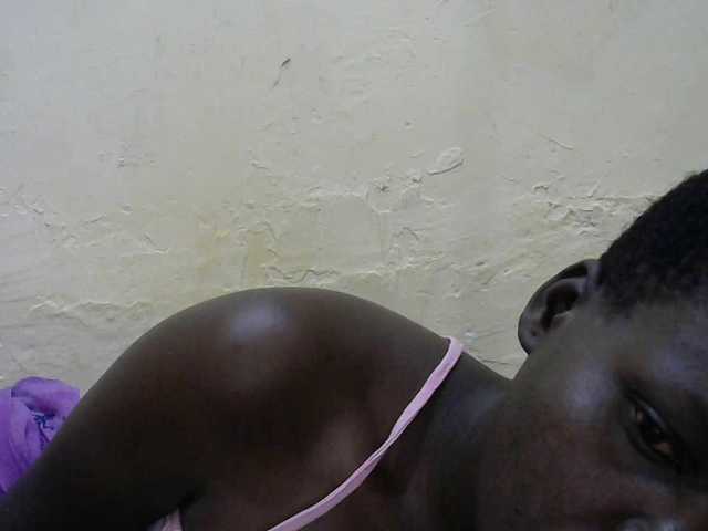 Oddajajo posnetke zaslona Bigbutts