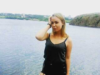 Erotični video klepet bitchnaha