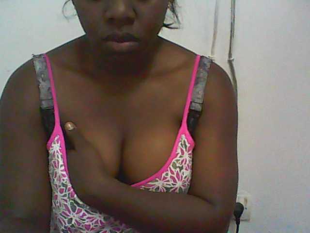 Fotografije black-boobs69 hello guys!! flash 20 tkn,naked 70tkn,Take me to Private Chat and I’m all yours