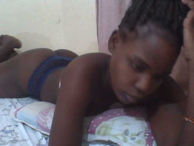 Oddajajo posnetke zaslona Blacksexyass