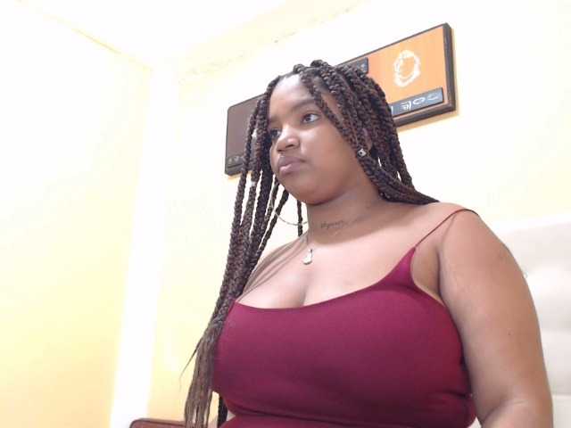 Oddajajo posnetke zaslona blacktitsbig