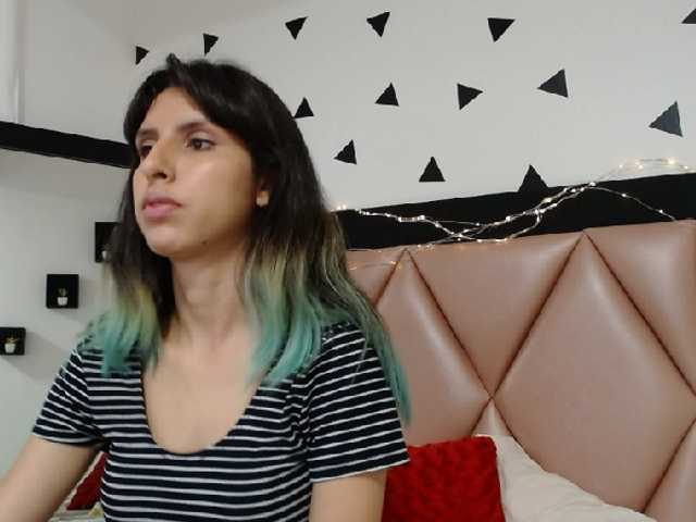 Oddajajo posnetke zaslona Blair83