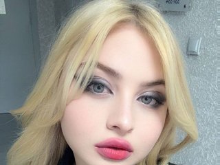 Erotični video klepet BlondeBond