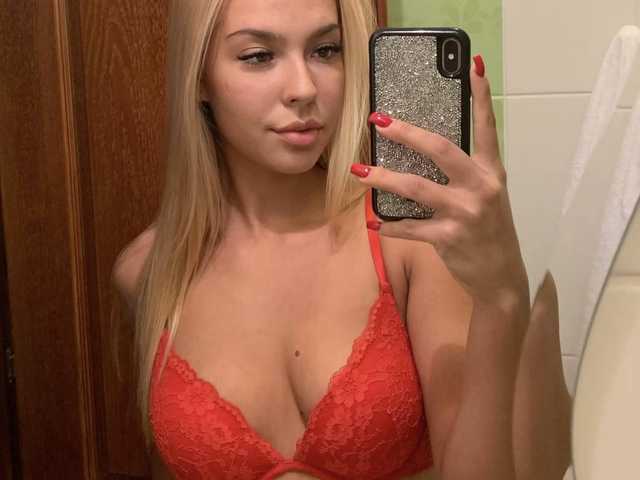 Profilna fotografija BlondeCandyy