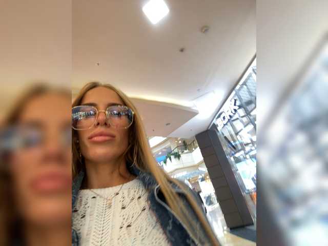 Oddajajo posnetke zaslona ALVUWKA