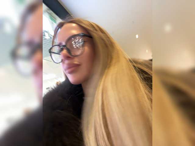 Oddajajo posnetke zaslona ALVUWKA