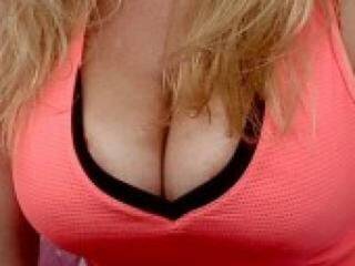 Erotični video klepet blondoline