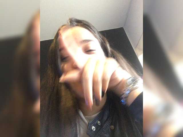 Oddajajo posnetke zaslona 23sofia