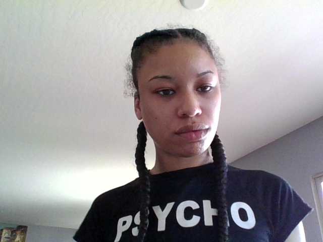 Oddajajo posnetke zaslona Eyequeen