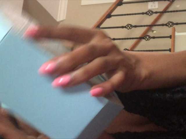 Oddajajo posnetke zaslona Eyequeen