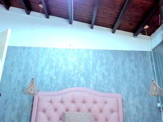 Erotični video klepet Nahomidi-bello