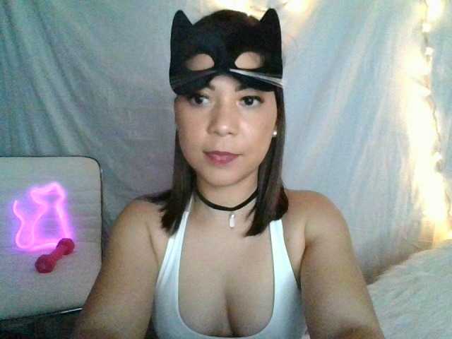 Oddajajo posnetke zaslona SergeantKitty