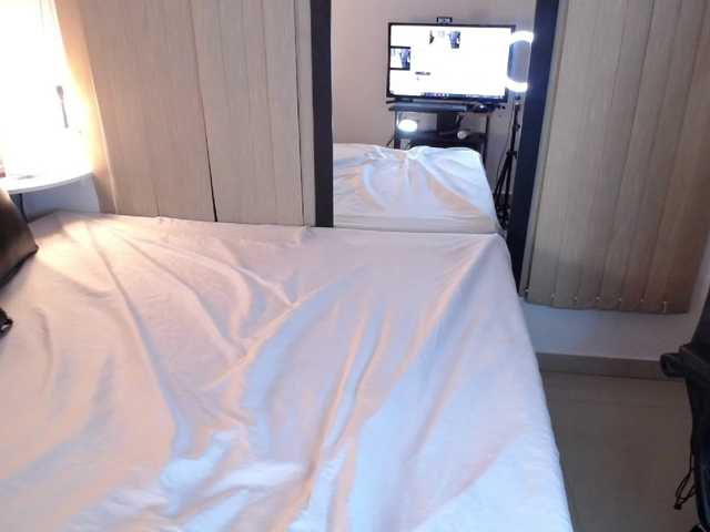 Oddajajo posnetke zaslona SofiaWallace