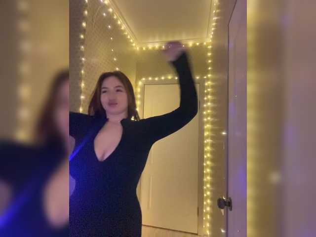 Oddajajo posnetke zaslona BoredGirl