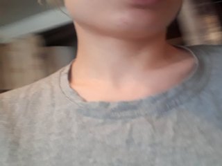 Oddajajo posnetke zaslona BoysLikeBlond