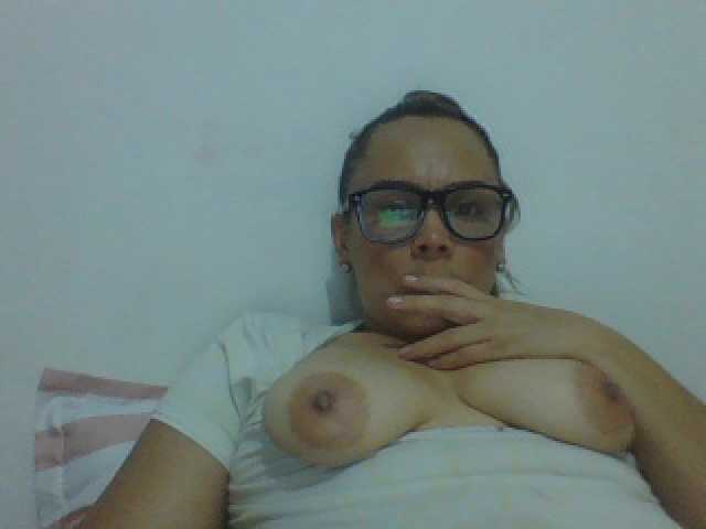 Fotografije briseidax7 ⭐❤️ALL FAMILY HERE AND I AM HORNY❤️⭐❤️ #hairy ❤️⭐❤️I HOPE THEY DO NOT CATCH ME❤️⭐❤️ #milf #bigtits #asstomouth ⭐tortura ❤️ #freak #atm #alldoing #SWEET #sexy #queen♥ #lovense #ohmibod