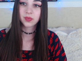 Oddajajo posnetke zaslona BrittanyLove