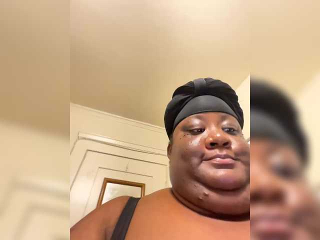 Oddajajo posnetke zaslona BrownBaddie