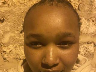 Erotični video klepet Browny-candy