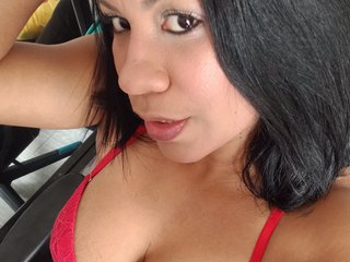 Erotični video klepet Brun3tt3