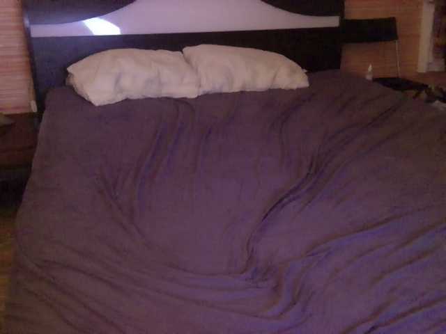 Oddajajo posnetke zaslona sexcoup_69