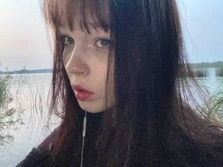 Erotični video klepet Burning-Polarity