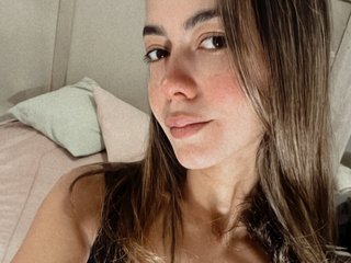 Erotični video klepet Caaatis