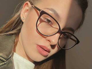 Erotični video klepet CallmeGinger