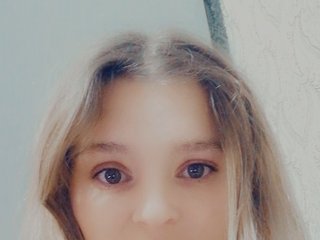 Erotični video klepet Camille1