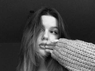 Erotični video klepet candy-mur