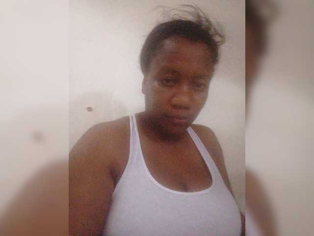 Oddajajo posnetke zaslona Canela08