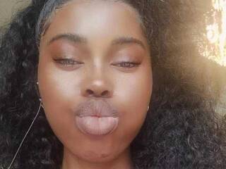 Erotični video klepet CaramelCandy