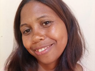 Erotični video klepet Carellehot