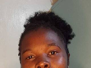 Erotični video klepet Carinacaren