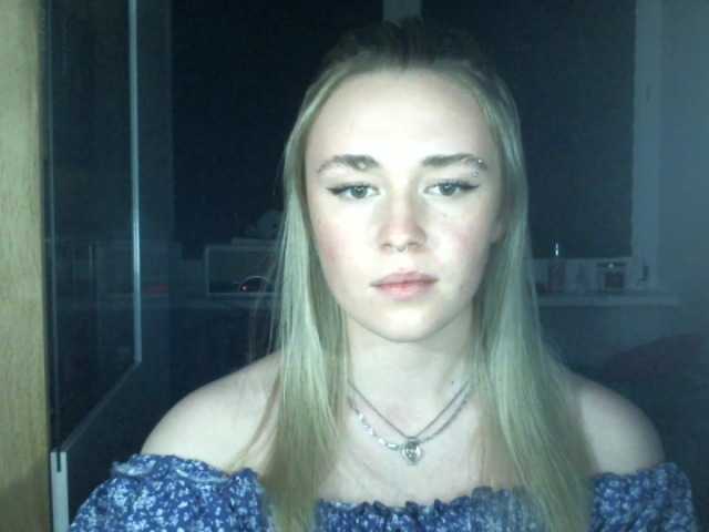 Oddajajo posnetke zaslona Carmen4you