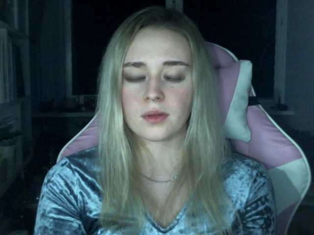 Oddajajo posnetke zaslona Carmen4you