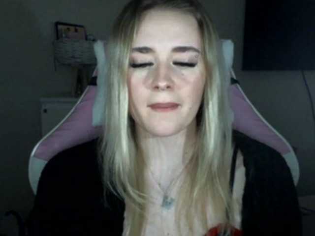 Oddajajo posnetke zaslona Carmen4you