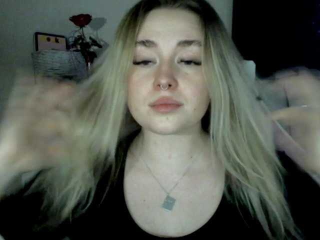 Oddajajo posnetke zaslona Carmen4you